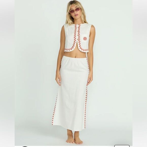 Billabong Secret Cove Embroidered Skirt - Picture 5 of 10